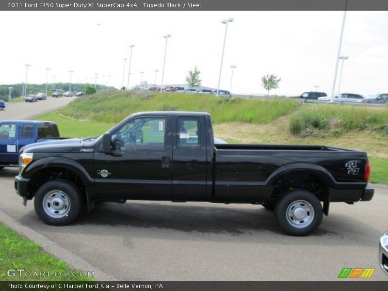  2011 F350 Super Duty XL SuperCab 4x4 Tuxedo Black