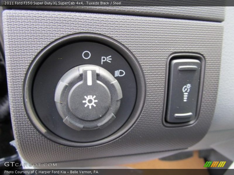 Controls of 2011 F350 Super Duty XL SuperCab 4x4