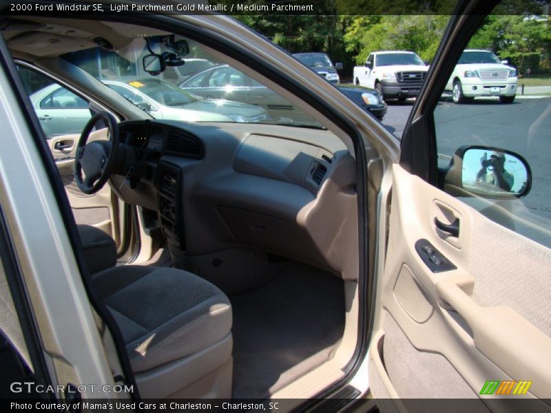 Light Parchment Gold Metallic / Medium Parchment 2000 Ford Windstar SE