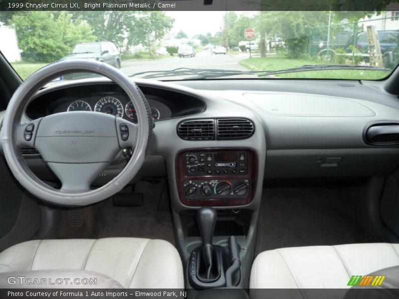Dashboard of 1999 Cirrus LXi