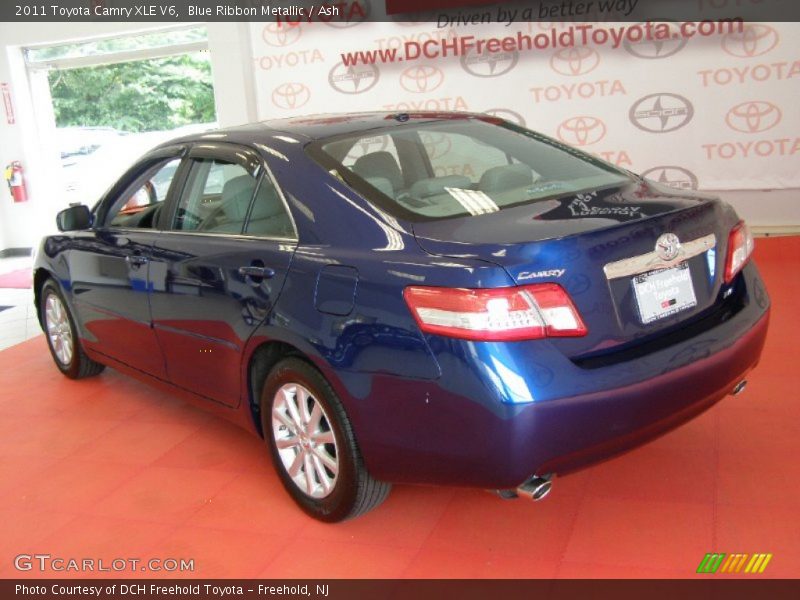 Blue Ribbon Metallic / Ash 2011 Toyota Camry XLE V6