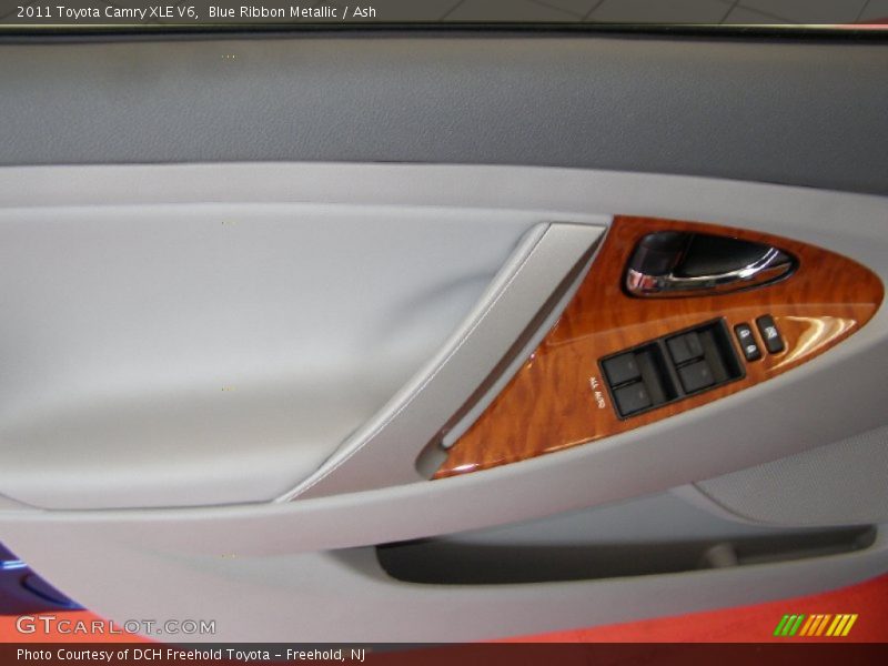 Blue Ribbon Metallic / Ash 2011 Toyota Camry XLE V6