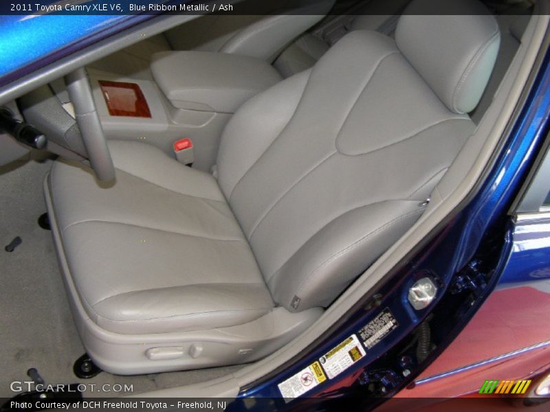 Blue Ribbon Metallic / Ash 2011 Toyota Camry XLE V6