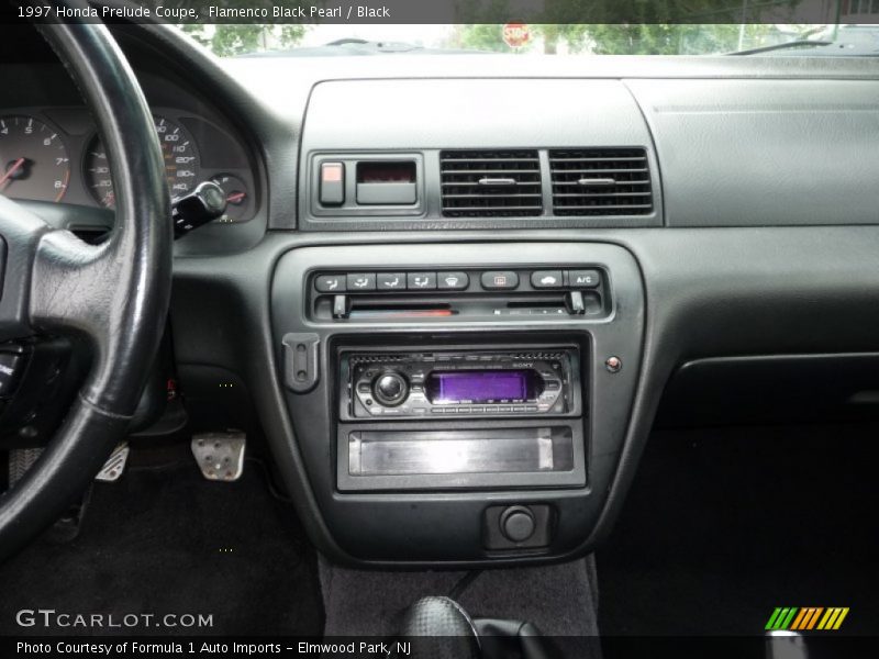 Controls of 1997 Prelude Coupe