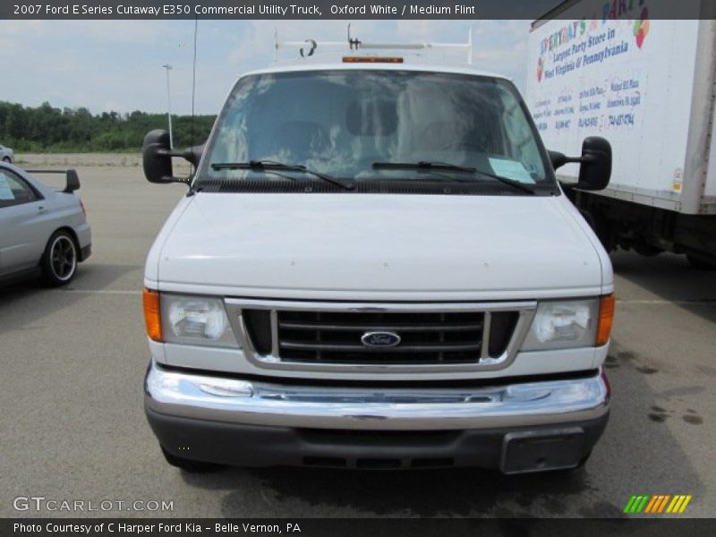 Oxford White / Medium Flint 2007 Ford E Series Cutaway E350 Commercial Utility Truck