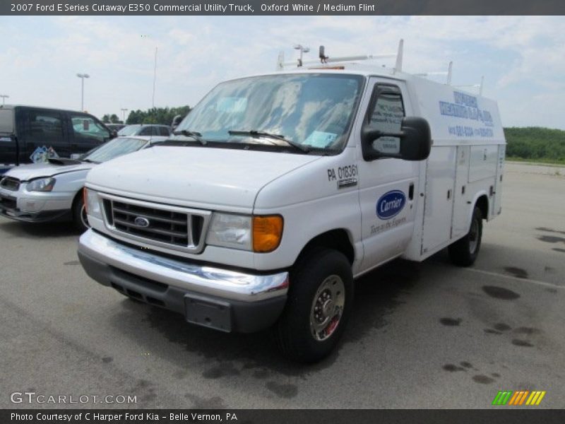 Oxford White / Medium Flint 2007 Ford E Series Cutaway E350 Commercial Utility Truck
