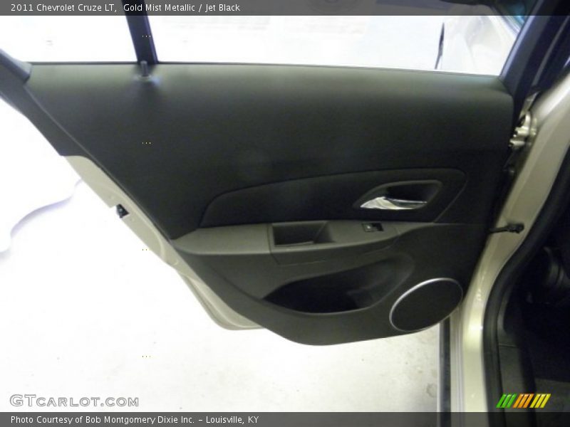 Gold Mist Metallic / Jet Black 2011 Chevrolet Cruze LT