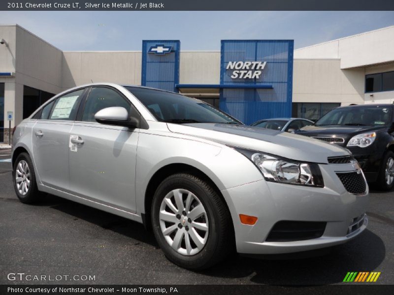 Silver Ice Metallic / Jet Black 2011 Chevrolet Cruze LT