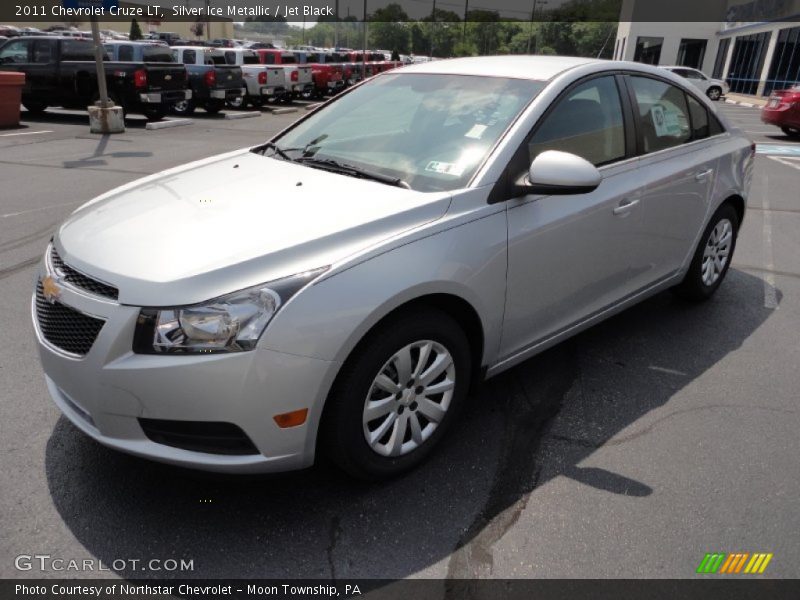 Silver Ice Metallic / Jet Black 2011 Chevrolet Cruze LT