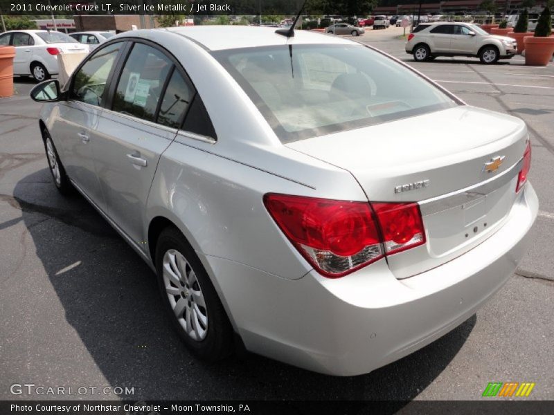 Silver Ice Metallic / Jet Black 2011 Chevrolet Cruze LT
