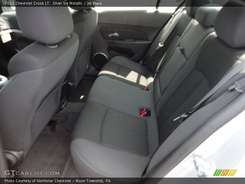 Silver Ice Metallic / Jet Black 2011 Chevrolet Cruze LT