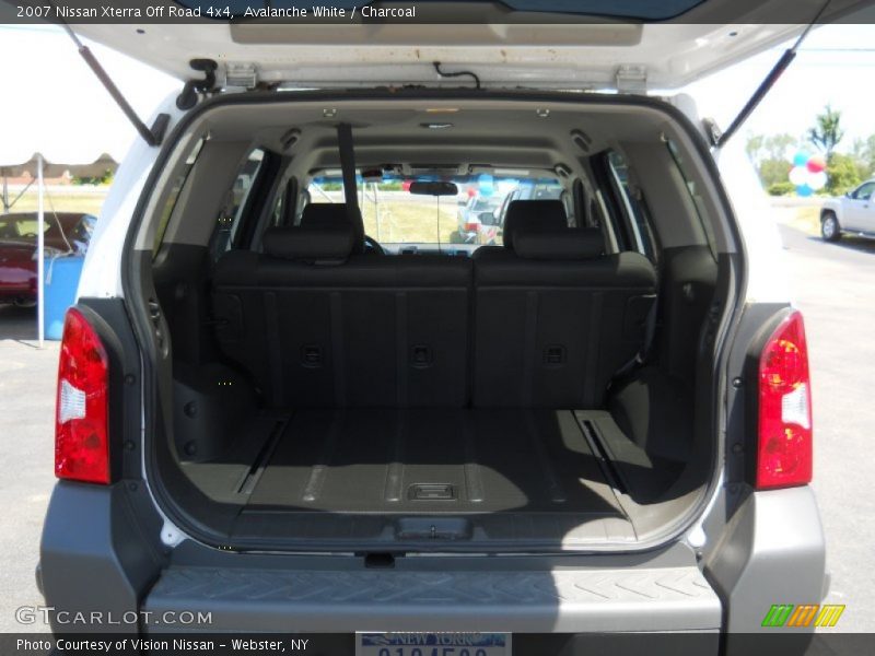 Avalanche White / Charcoal 2007 Nissan Xterra Off Road 4x4