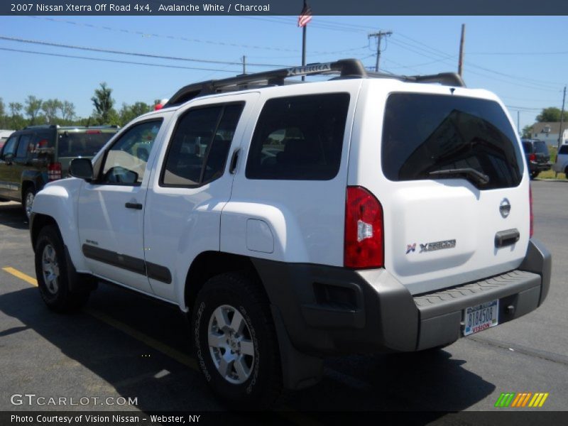 Avalanche White / Charcoal 2007 Nissan Xterra Off Road 4x4