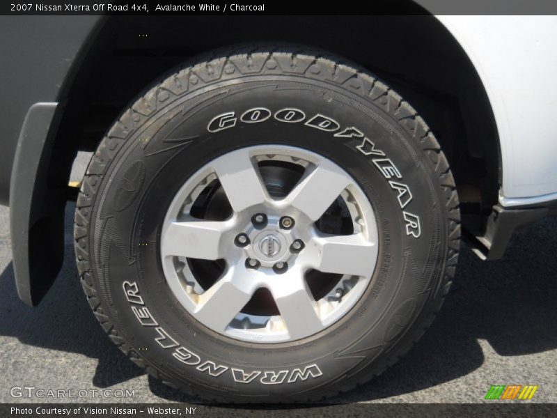 Avalanche White / Charcoal 2007 Nissan Xterra Off Road 4x4