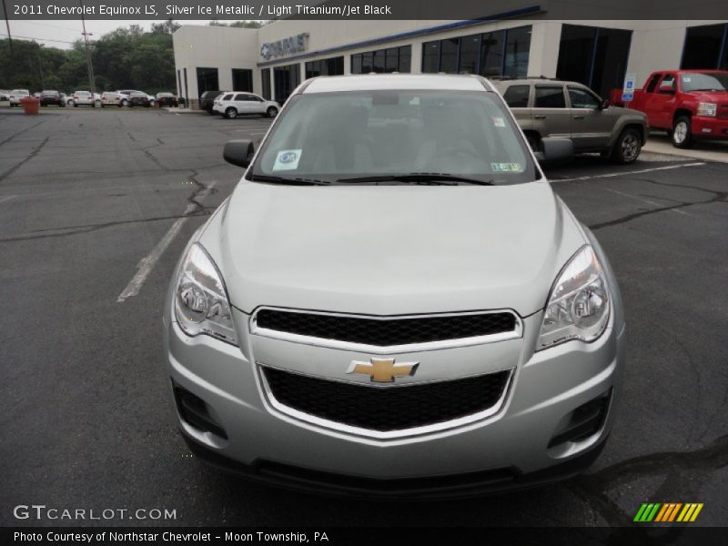 Silver Ice Metallic / Light Titanium/Jet Black 2011 Chevrolet Equinox LS