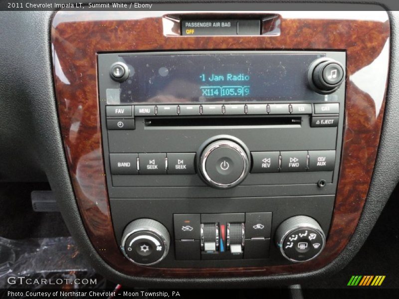 Summit White / Ebony 2011 Chevrolet Impala LT