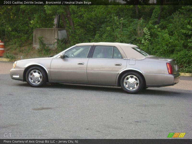 Bronzemist / Neutral Shale Beige 2003 Cadillac DeVille Sedan