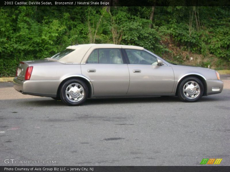 Bronzemist / Neutral Shale Beige 2003 Cadillac DeVille Sedan