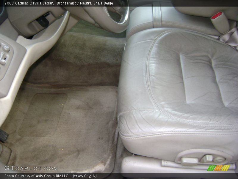 Bronzemist / Neutral Shale Beige 2003 Cadillac DeVille Sedan