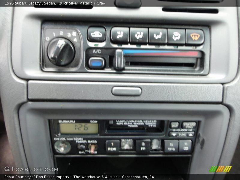 Quick Silver Metallic / Gray 1995 Subaru Legacy L Sedan