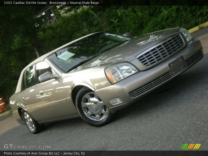 Bronzemist / Neutral Shale Beige 2003 Cadillac DeVille Sedan
