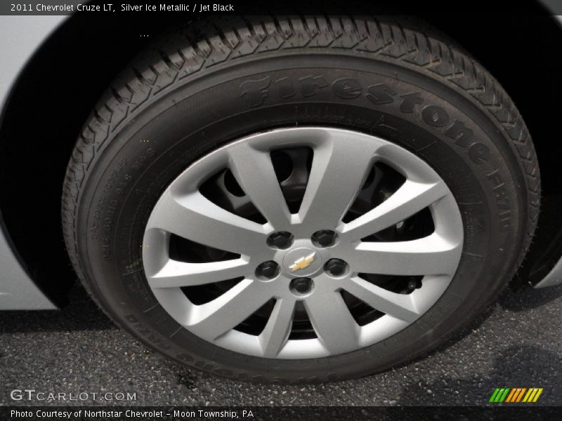 Silver Ice Metallic / Jet Black 2011 Chevrolet Cruze LT