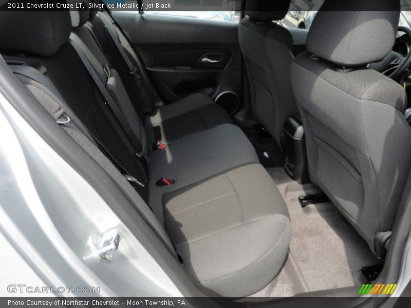 Silver Ice Metallic / Jet Black 2011 Chevrolet Cruze LT