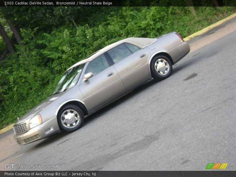 Bronzemist / Neutral Shale Beige 2003 Cadillac DeVille Sedan