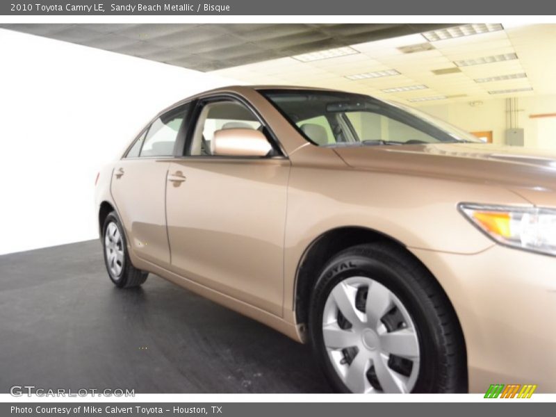 Sandy Beach Metallic / Bisque 2010 Toyota Camry LE