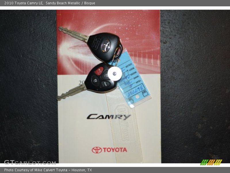 Sandy Beach Metallic / Bisque 2010 Toyota Camry LE