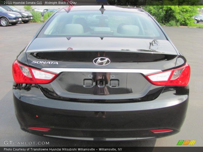 Midnight Black / Gray 2011 Hyundai Sonata GLS