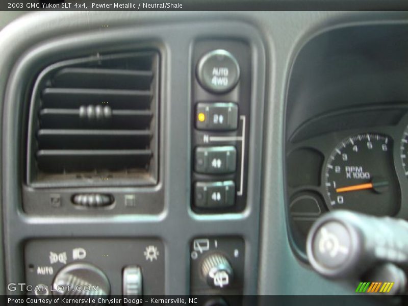 Pewter Metallic / Neutral/Shale 2003 GMC Yukon SLT 4x4