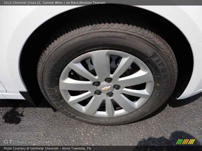 Summit White / Jet Black/Medium Titanium 2011 Chevrolet Cruze LS