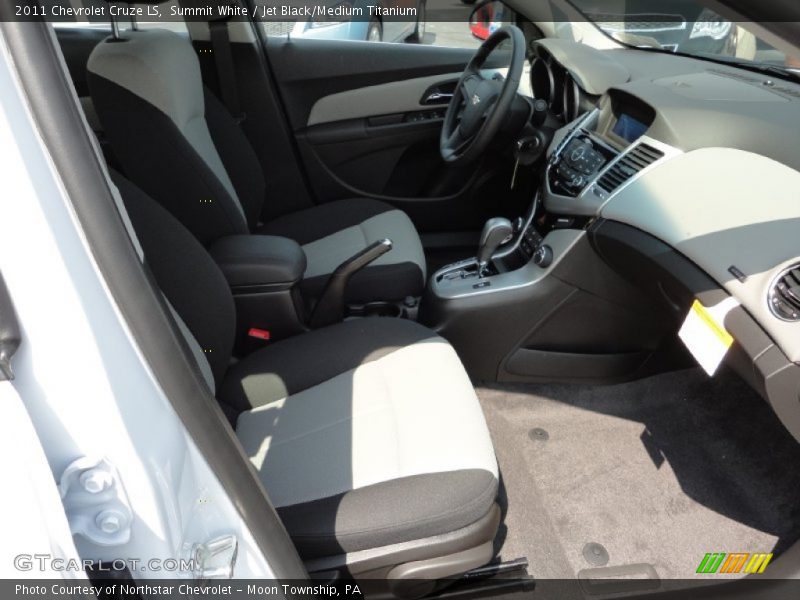 Summit White / Jet Black/Medium Titanium 2011 Chevrolet Cruze LS