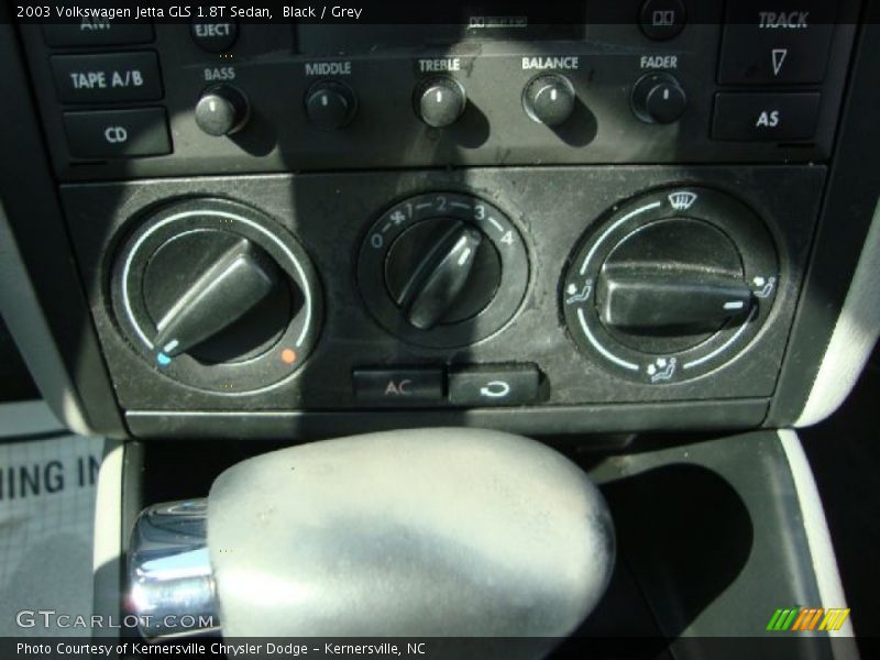 Black / Grey 2003 Volkswagen Jetta GLS 1.8T Sedan