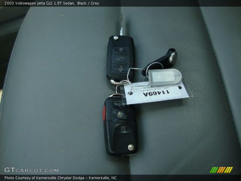 Black / Grey 2003 Volkswagen Jetta GLS 1.8T Sedan