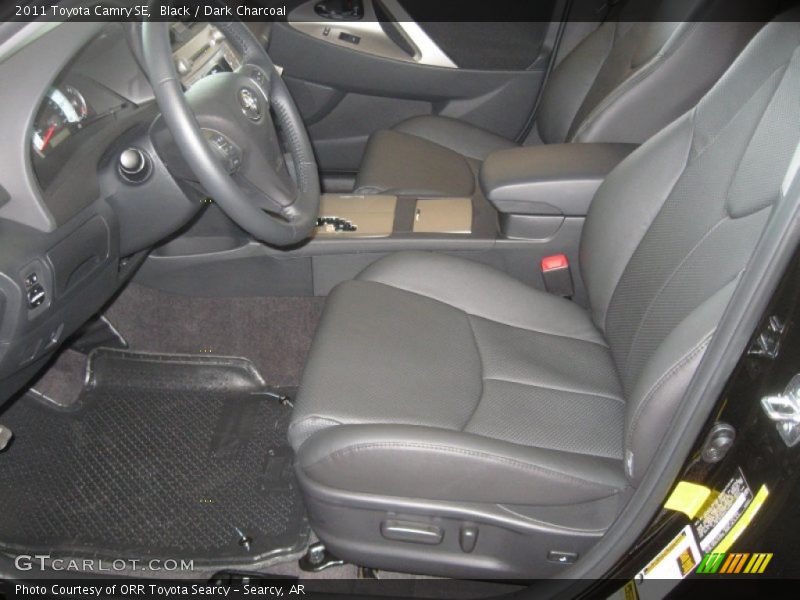 Black / Dark Charcoal 2011 Toyota Camry SE