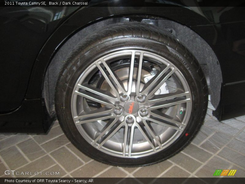Black / Dark Charcoal 2011 Toyota Camry SE