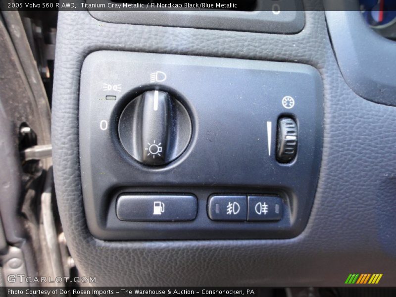 Controls of 2005 S60 R AWD