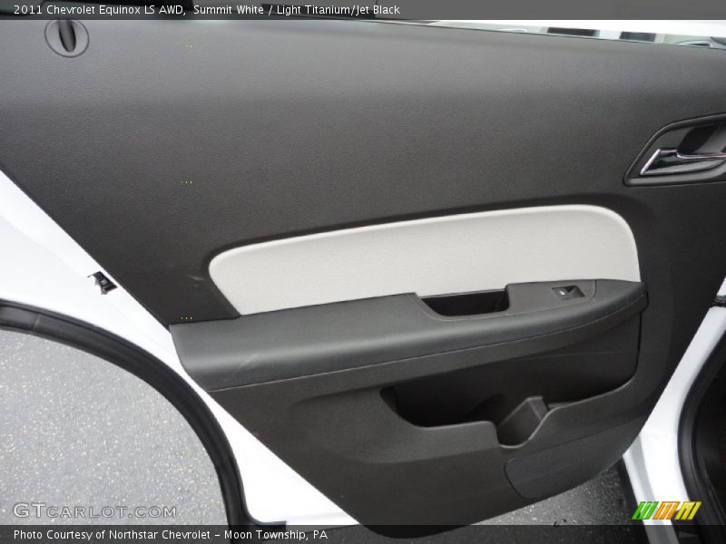 Summit White / Light Titanium/Jet Black 2011 Chevrolet Equinox LS AWD