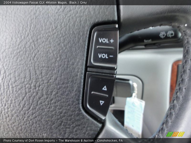 Controls of 2004 Passat GLX 4Motion Wagon