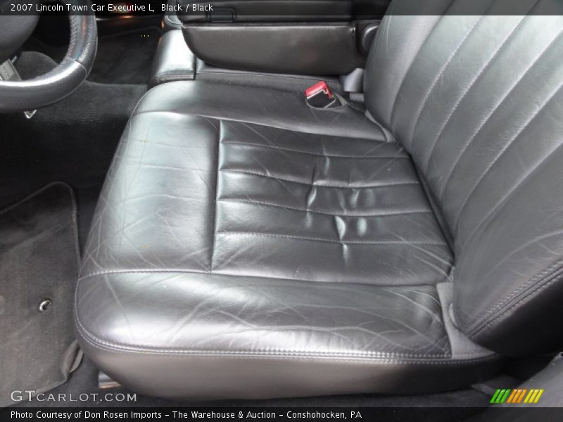  2007 Town Car Executive L Black Interior