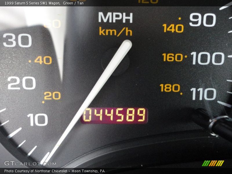 Green / Tan 1999 Saturn S Series SW1 Wagon