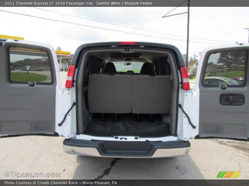 Summit White / Medium Pewter 2011 Chevrolet Express LT 3500 Passenger Van