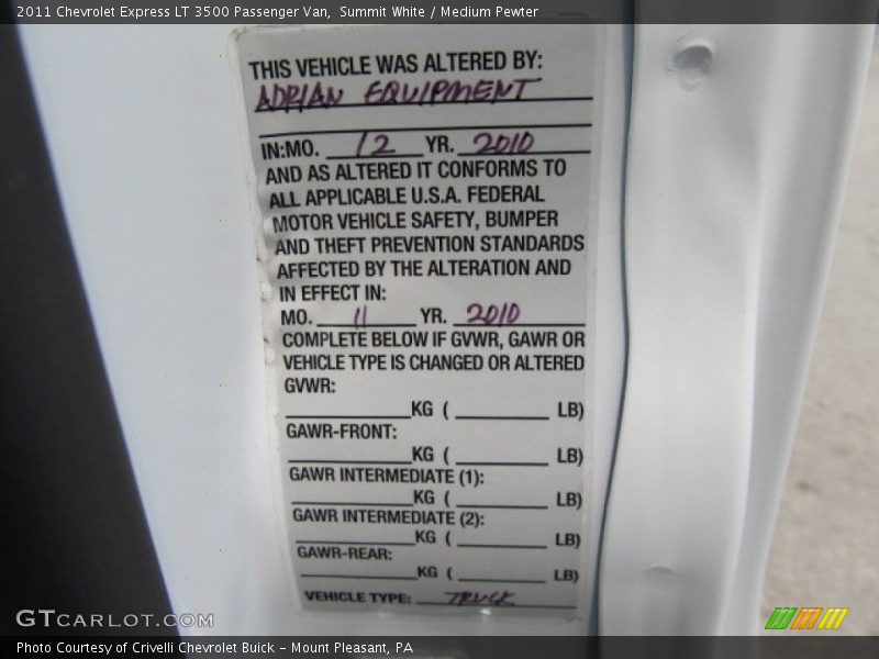Summit White / Medium Pewter 2011 Chevrolet Express LT 3500 Passenger Van