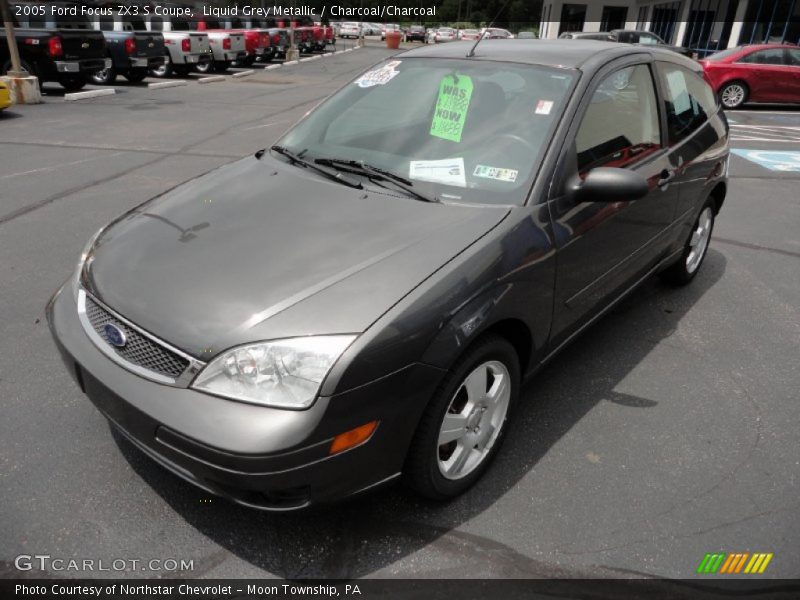 Liquid Grey Metallic / Charcoal/Charcoal 2005 Ford Focus ZX3 S Coupe