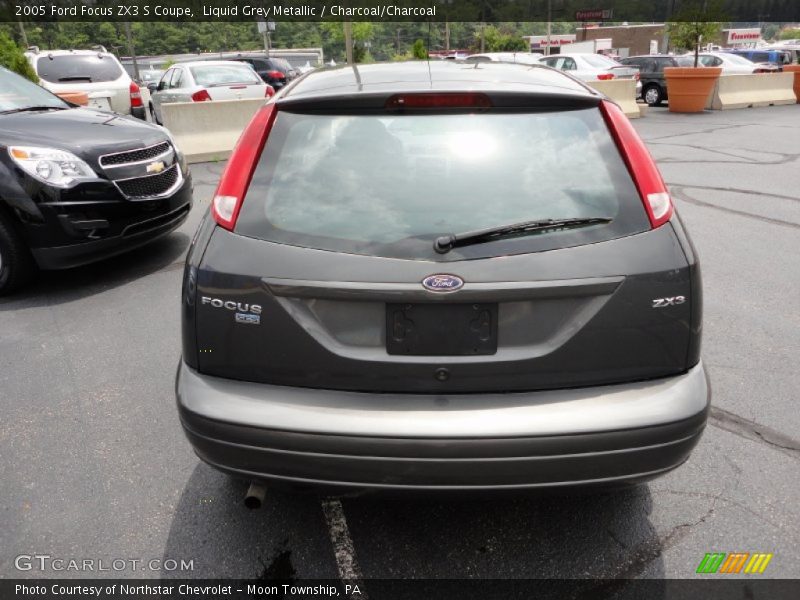 Liquid Grey Metallic / Charcoal/Charcoal 2005 Ford Focus ZX3 S Coupe