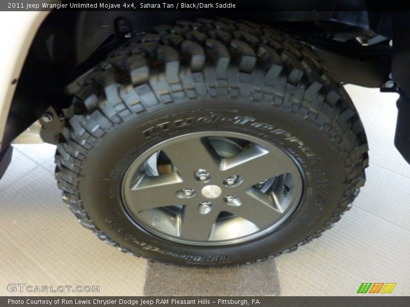 Sahara Tan / Black/Dark Saddle 2011 Jeep Wrangler Unlimited Mojave 4x4