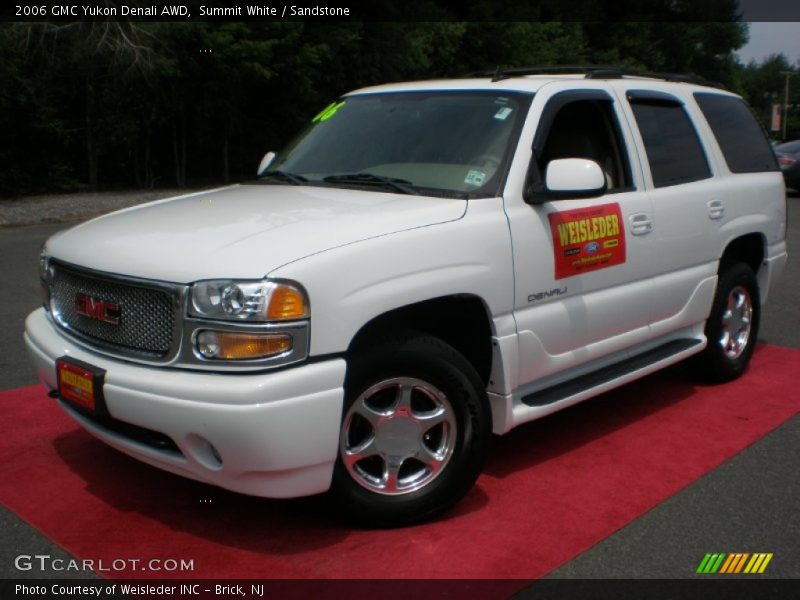 Summit White / Sandstone 2006 GMC Yukon Denali AWD