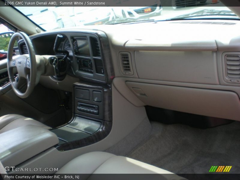 Summit White / Sandstone 2006 GMC Yukon Denali AWD